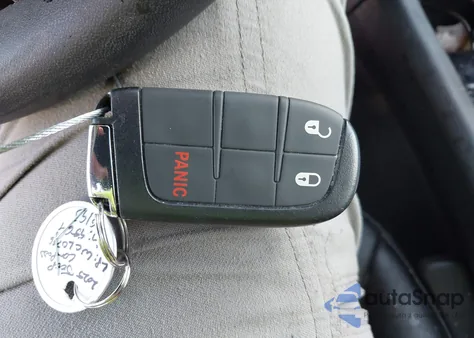 2025 Jeep Compass Latitude z USA, uszkodzony, nr VIN 3C4NJDBN3ST529564